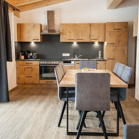 Apartmán Spacious 4-bedroom Penthouse In *